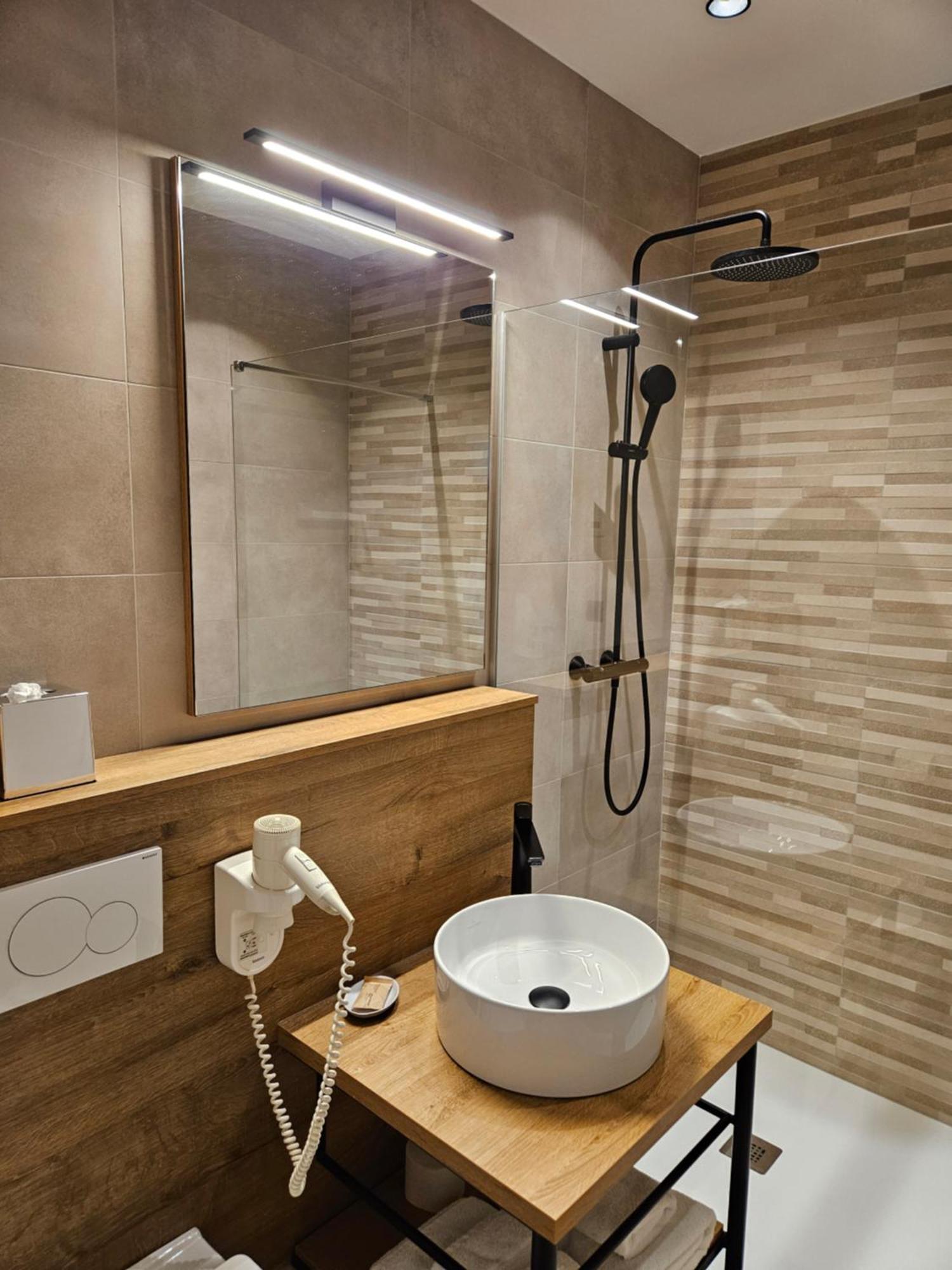 לאנקן Hotel Boomgaard מראה חיצוני תמונה